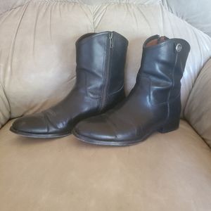 Frye Melissa Button Short 8.5
